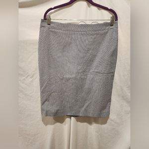 Talbots Navy Blue and White Checkered Pencil Skirt